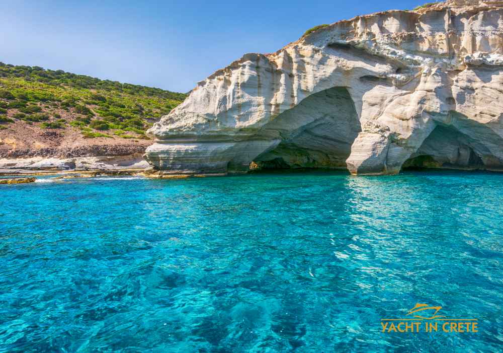 milos sifnos serifos paros naxos ios folegandros santorini 1 week sailing trips from chania 02