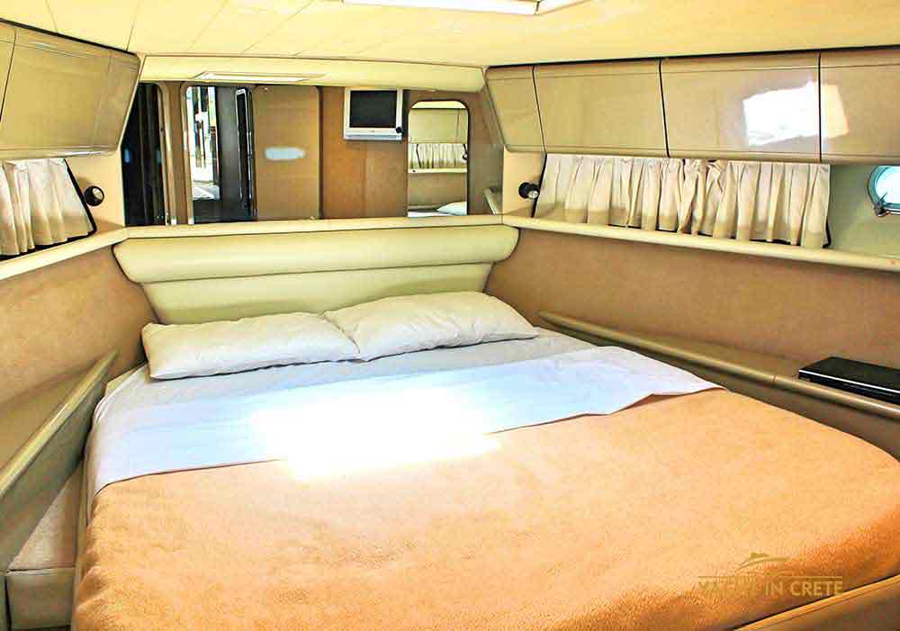 Ferretti 52s 29